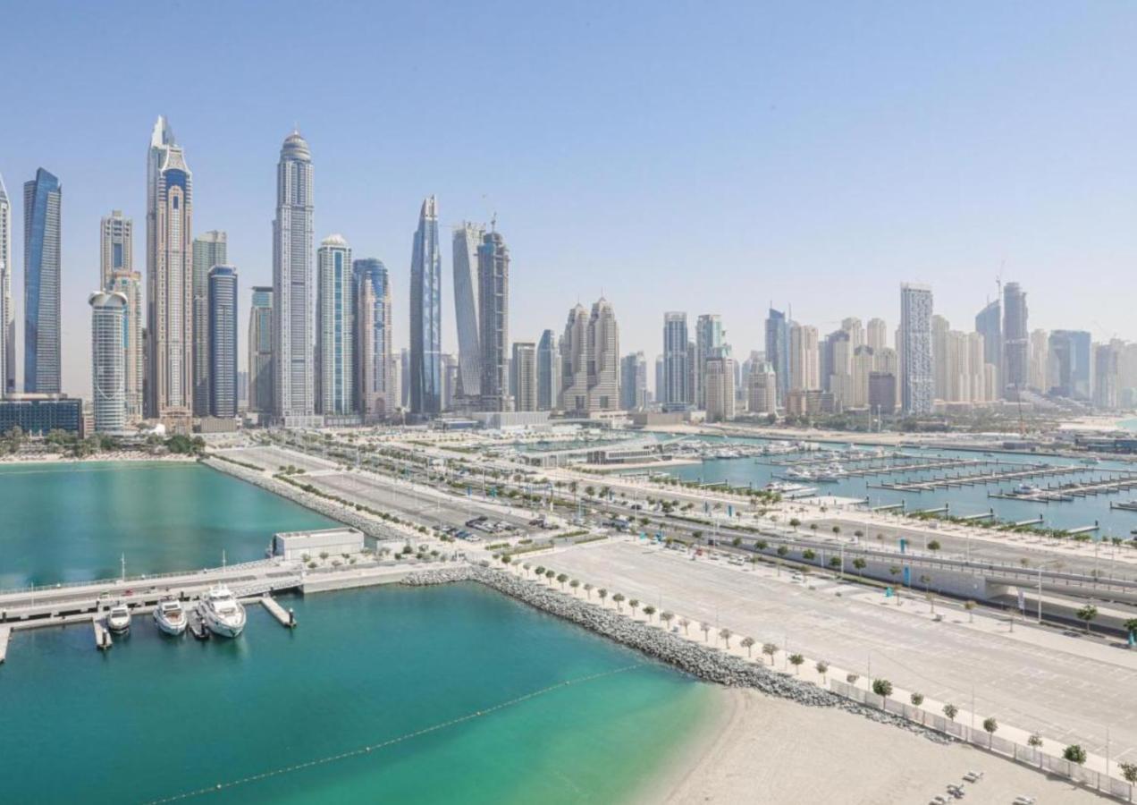 Ultra Luxury Emaar Beachfront - Private Beach And Pool Dubai Eksteriør billede